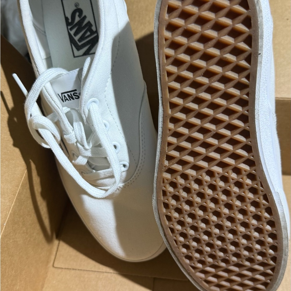 🔥Vans Authentic Classic White Lace-Up Sneakers Like New - Picture 5 of 7